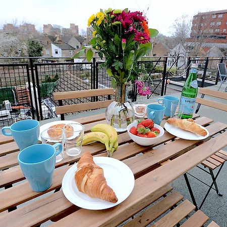 2 Bed Terraced Flat Piccadilly Line Appartement Londen Buitenkant foto