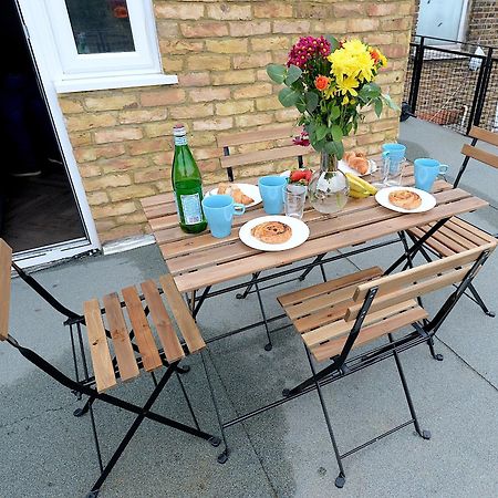 2 Bed Terraced Flat Piccadilly Line Appartement Londen Buitenkant foto