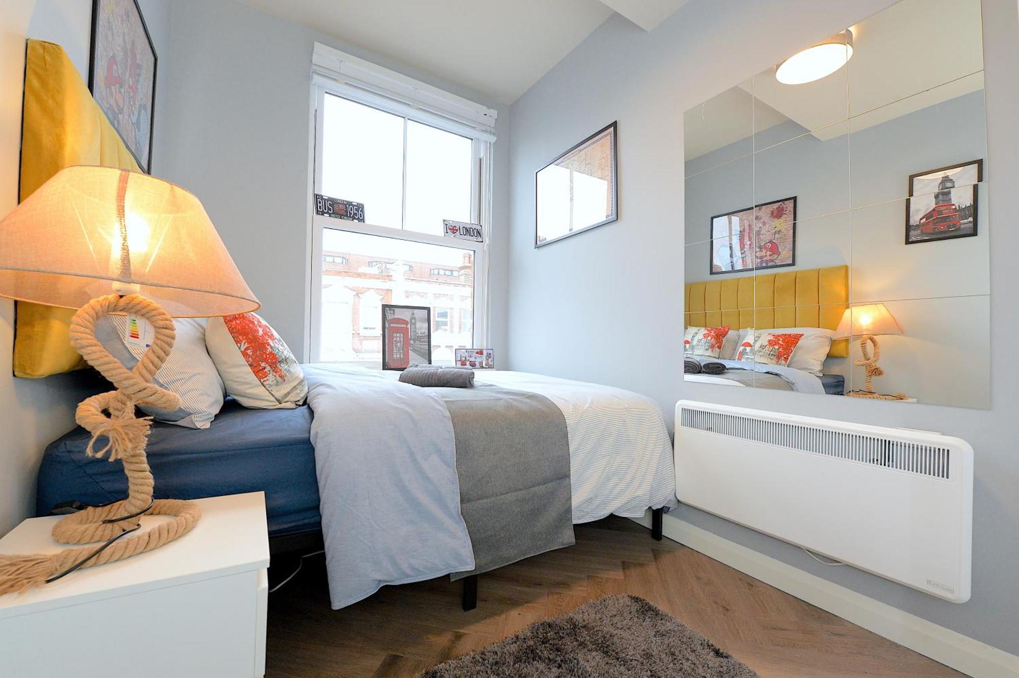 2 Bed Terraced Flat Piccadilly Line Appartement Londen Buitenkant foto