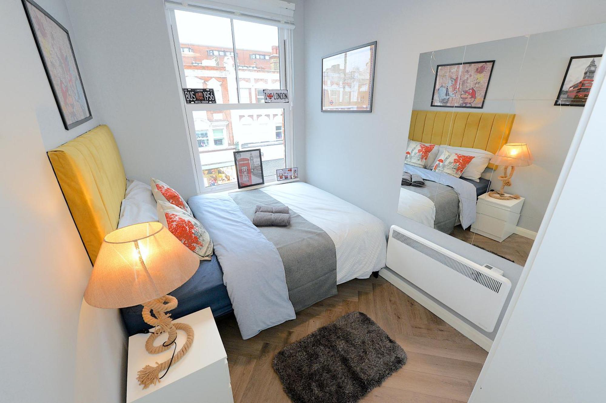 2 Bed Terraced Flat Piccadilly Line Appartement Londen Buitenkant foto